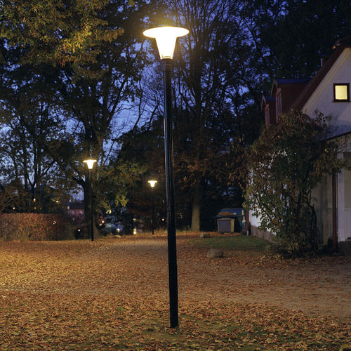 Straßenlaterne - BERZELI - ZERO - modern / Acryl / LED