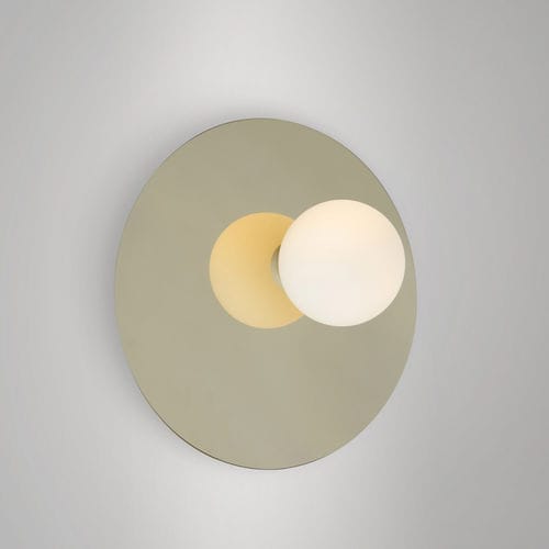 Moderne Wandleuchte - DISC & SPHERE ASYMMETRICAL - Atelier Areti - für den Innenraum / poliertes Messing / Glas