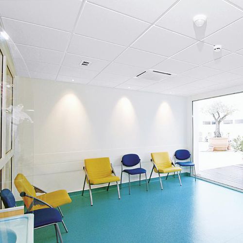 Glaswolle-Zwischendecke - HYGIENE CLINIC™ E - Saint-Gobain Ecophon - aus Fliesen / für Reinraum / für den Innenraum