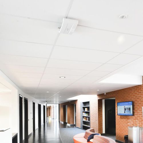 Glaswolle-Zwischendecke - GEDINA™ A - Saint-Gobain Ecophon - aus Fliesen / für Büro / für den Innenraum
