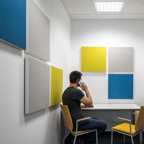 Wandmontierte Akustikplatte - AKUSTO™ ONE - Saint-Gobain Ecophon - Metall / Wolle / Glasfaser