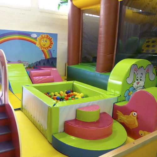 Bühne für Kindergarten - ANGLE PODIUM 1 - Modugame - MG Sport