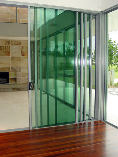 Glasschiebetür - MULTI-TRACK - Wintec Aluminium Windows & Doors Australia Pty Ltd - Aluminium / mit Doppelverglasung