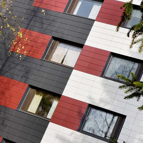 Fassadenverkleidung für hinterlüftete Fassade - ACQUA - FAVETON - Paneel / Keramik / vertikal