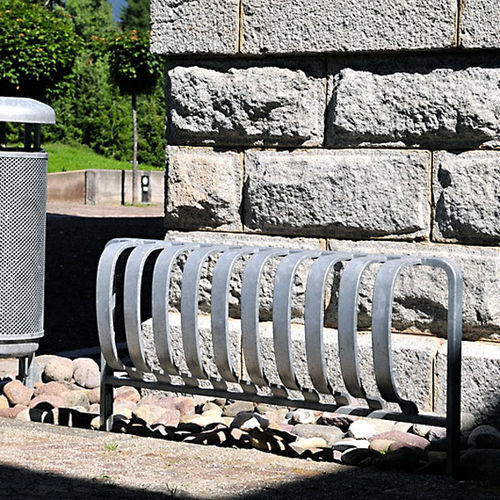 Bodenstehender Fahrradständer - BASIC 190 - Euroform K. Winkler GmbH - für öffentliche Bereiche / galvanisiertem Stahl / Stahlblech