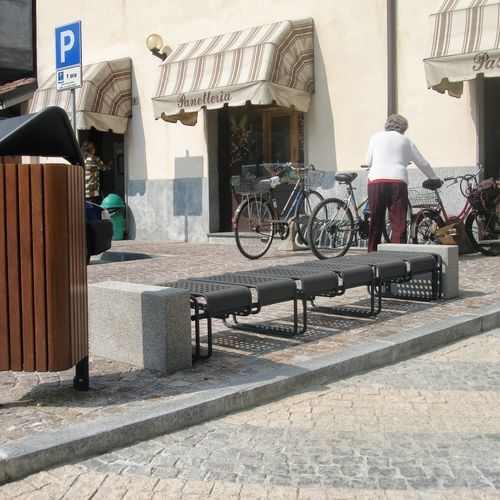 Bodenstehender Fahrradständer - BASIC 196L - Euroform K. Winkler GmbH - für öffentliche Bereiche / Stahl / Beton