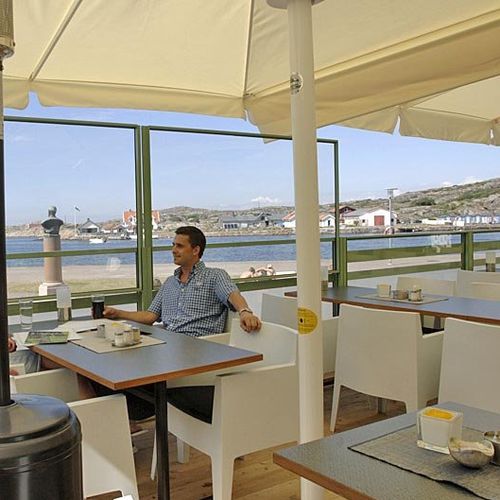 Glas-Windschutzwand - CAFÉ AU LÄ® - Svalson - Aluminium / für Restaurants