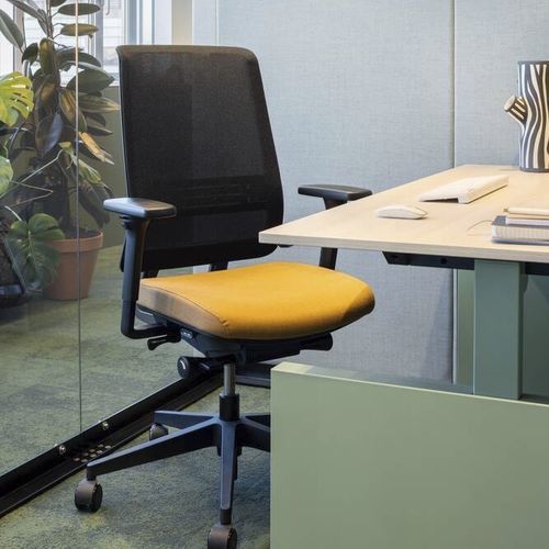 Moderner Stuhl - EASE - Ahrend - für den Innenraum / Stoff / Aluminium