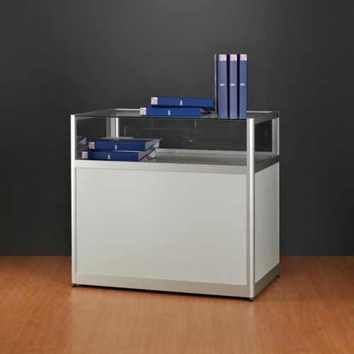 Moderne Vitrine - DUSTPROOF 1000 WITH PLINTH - SDB Vitrinebouw BV - auf Beinen / Glas / Holz