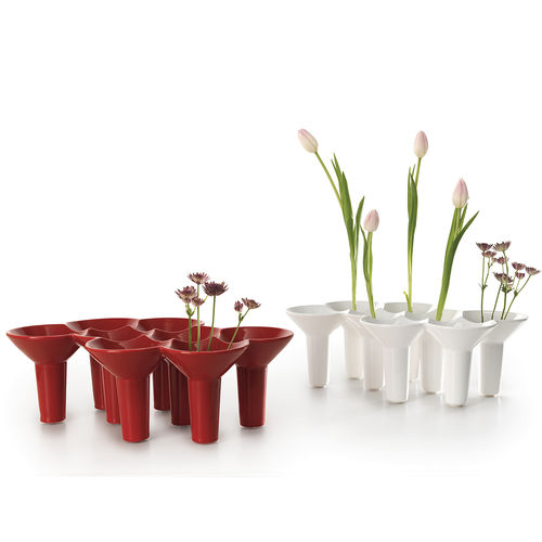 Vase / originelles Design - KABO, design Alessandro Zambelli - Caimi Brevetti SpA - Sandstein / handgefertigt / für Gewerbegebrauch