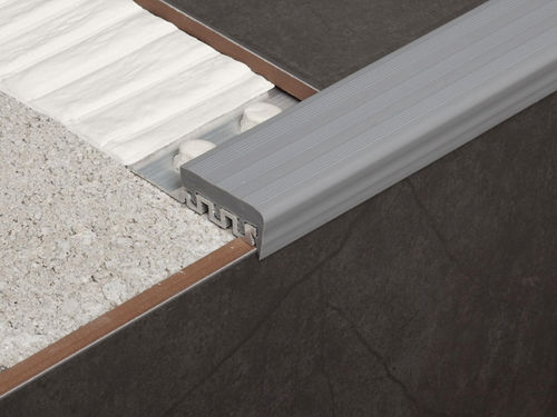 PVC-Treppenkante - NOVOPELDAÑO® 1 - EMAC