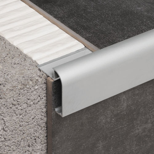 Aluminium-Abschlussprofil - NOVOENCIMERA - EMAC - für Außeneckprofil / für Treppenstufen