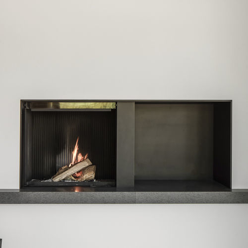 Holzkamin - ULTIME D MF 600-50 WHE 1S - Metalfire Architectural fireplaces - Einbau / bodenstehend / Einseitig