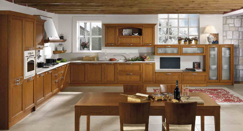 Klassische Küche - OPERA DISTRESSED - Arredo3 s.r.l. - Holz / L-förmig / mit Griffen