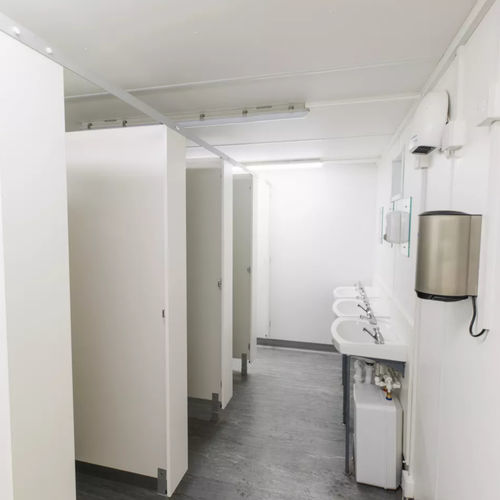Containeranlage für sanitäre Anlagen - 32 - Algeco - galvanisiertem Stahl