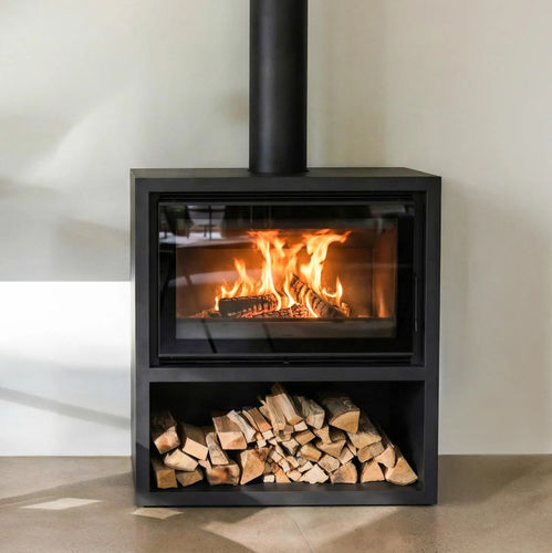 Holz-Kaminofen - AERA URBAN - Rüegg Cheminée Schweiz AG - 8 kW / Multibrennstoff / freistehend