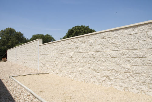 Hohler Betonstein - PRADO - Verniprens - für Stützmauer / unverputzt