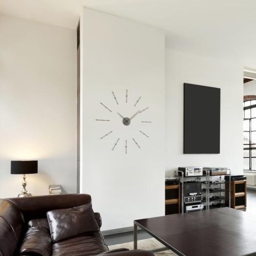 Moderne Uhr - MINI MERLÍN - NOMON - wandmontiert / Analog / Nussbaum