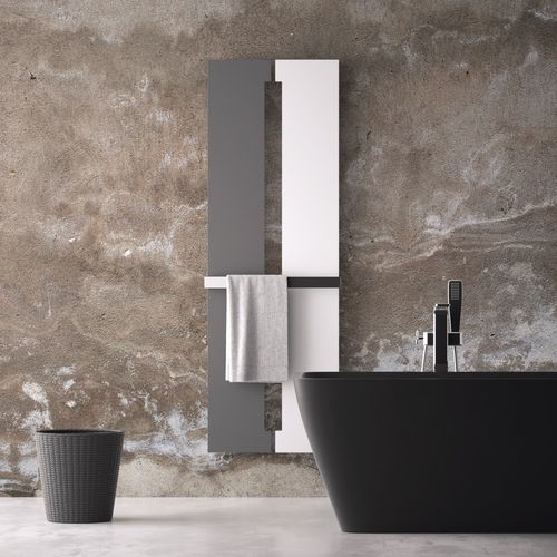 Heißwasser-Badheizkörper - QUADRO - Hotech Design - elektrisch / 751 w...1000 w / modern