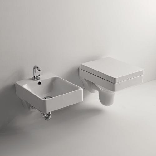 Wandhängendes WC - CENTO - Ws Bath Collections - Keramik / von Marc Sadler / für Gewerbegebrauch