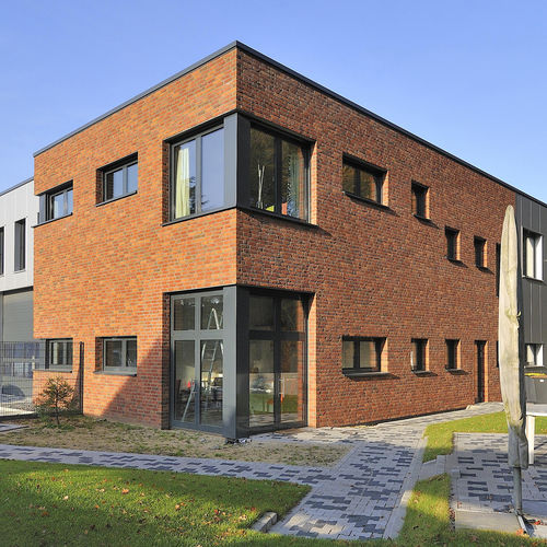 Tonriemchen - VICTORIA - Vandersanden Group - für Fassaden / Relief / rot