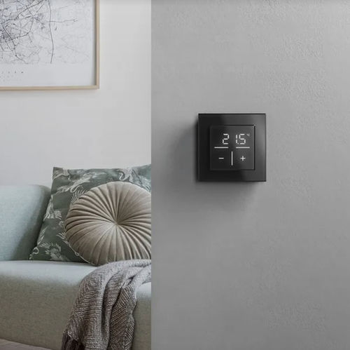 Digitales Thermostat - GLAS-WANDTHERMOSTAT - Homematic IP by eQ-3 - smart / programmierbar / Raum