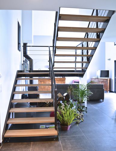 Halbgewendelte Treppe - ELITE ACIER BRUT VERNIS ET BOIS (CHENE) - Trescalini - Holzstufen / mit Metallstruktur / modern