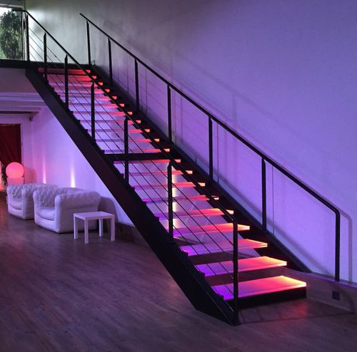 Gerade Treppe - ELITE  - Trescalini - viertelgewendelt / halbgewendelt / Holzstufen