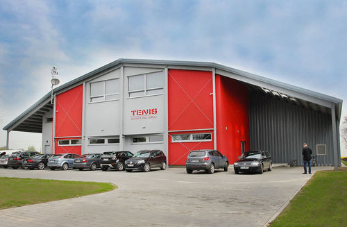 Fertigbau-Gebäude - TENNIS HALL - ASTRON - Modul / aus verzinktem Stahl / Stahlrahmen
