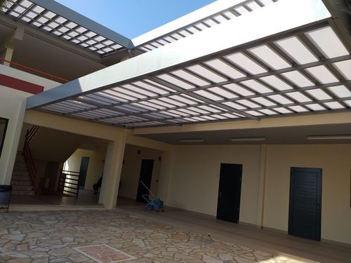 Abdeckung für Pergola / Sonnenschutz - COSPISUN  - COSPICON  SA - Aluminium / Polycarbonat / für Gewerbegebrauch