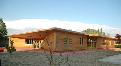 Fertigbau-Gebäude - STELLA - Riko Hiše - Massivholz / für Kindergarten / modern