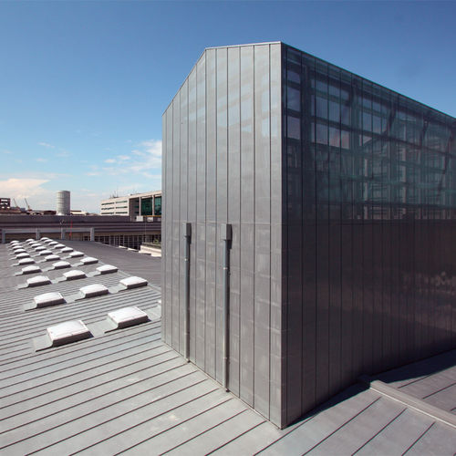 Flachdach - LIFESTYLE CENTER, VENICE  - ZINTEK - Schräg / Kupfer / Titanzink