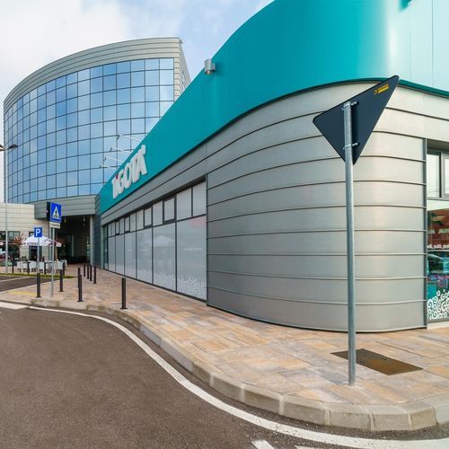 Hinterlüftete Fassade / Zink - SHOPPING CENTER, FAVARO - ZINTEK - Titan / Folie / großformatig