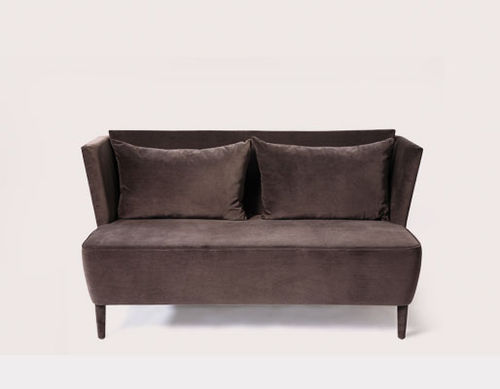 Klassisches Sofa - MAGMA - HMD Furniture - Stoff / braun / Esche