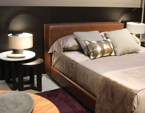 Doppelbett - OMBRO - HMD Furniture - modern / mit Kopfteil aus Leder / Leder