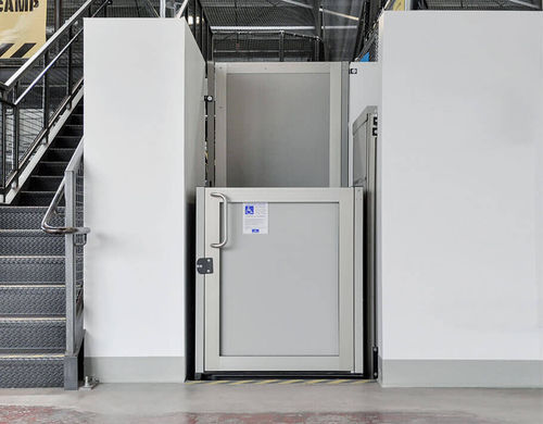 Hebeplattform / Für Theaterszene - GENESIS OPAL - Garaventa Lift - für Personen mit eingeschränkter Mobilität / für Rollstühle / für Gebäude