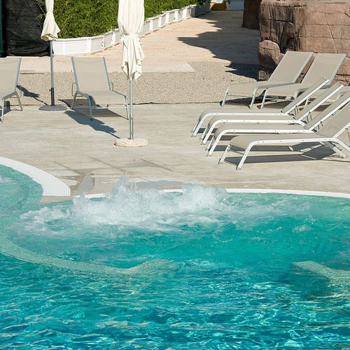 Schwimmbecken für Außenbereich - CEMI - für Hotels / erdverlegt / Beton