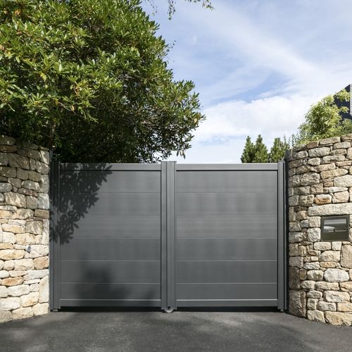 Einflügeliges Tor - KARANTAN - Kostum - Schiebe / Aluminium / Lamellen