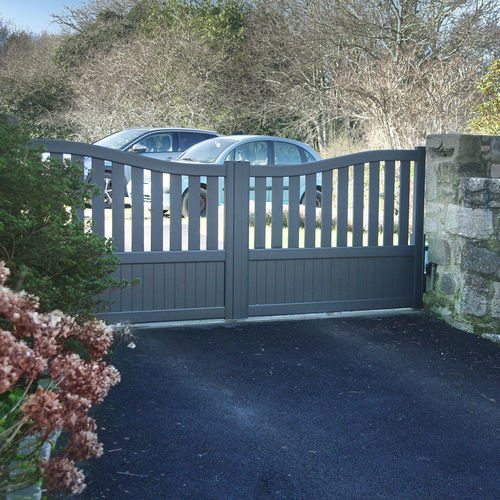 Einflügeliges Tor - KASTEL - Kostum - Schiebe / Aluminium / Lamellen