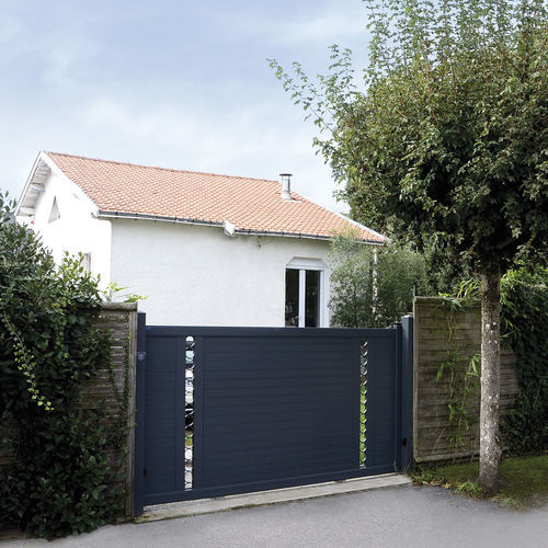 Einflügeliges Tor - ARMEL - Kostum - Schiebe / Aluminium / Lamellen