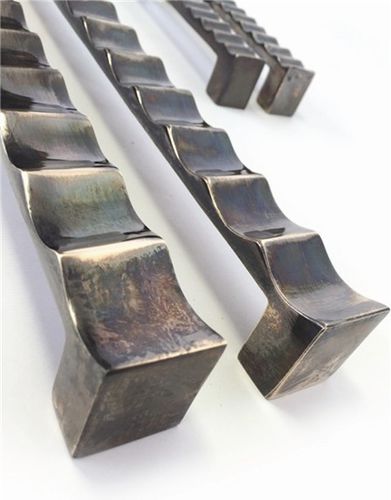 Aluminium-Möbelgriff - SCALLOP 350 & 580 - Philip Watts Design - Bronze / Messing