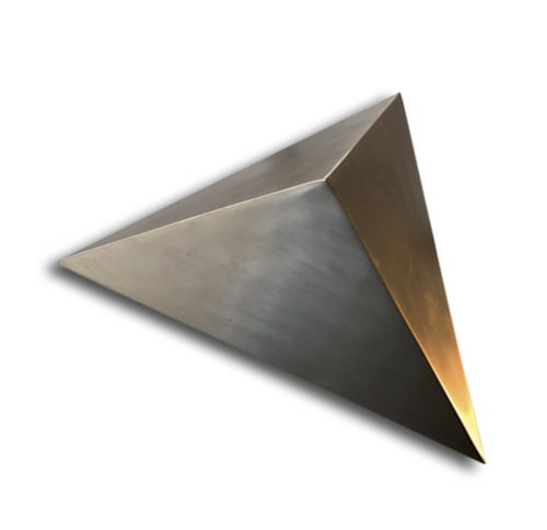Moderne Wandleuchte - TRIANGLE WALL - Philip Watts Design - für den Innenraum / Aluminium / Messing