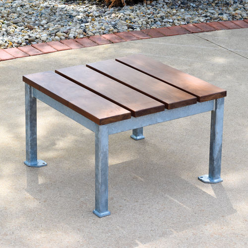 Moderner Beistelltisch - MONONA - Madrax/Thomas Steele - Recyclingkunststoff / Ipe / Gestell aus galvanisiertem Stahl
