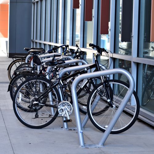Bodenstehender Fahrradständer - LOFTY™ - Madrax/Thomas Steele - für öffentliche Bereiche / galvanisiertem Stahl / pulverbeschichteter Stahl