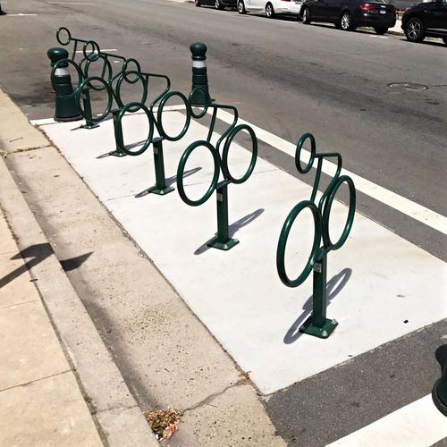 Bodenstehender Fahrradständer - ADVOCATE MINI™ - Madrax/Thomas Steele - originelles Design / für öffentliche Bereiche / galvanisiertem Stahl