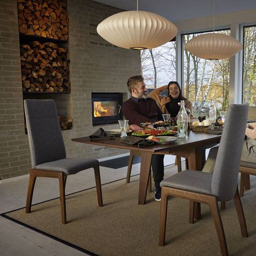 Moderner Esszimmerstuhl - CHILI D100 - Ekornes - für den Innenraum / Leder / Gestell aus Holz