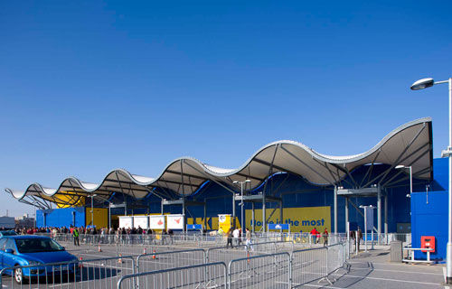 Vordach für Eingang - IKEA SOUTHAMPTON - Fabric Architecture - Stahl / Tuch / gebogen