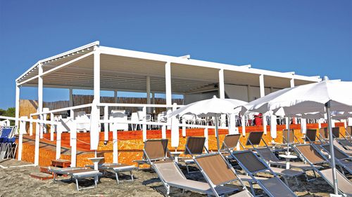 Selbsttragende Pergola - Urano - SPRECH S.r.l. - Aluminium / Stahl / PVC Faltdach
