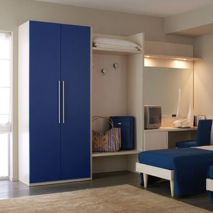 Moderner Kleiderschrank - Corazzin Group - Contract & hotel - Eiche / mit Schwingtür / für Hotels
