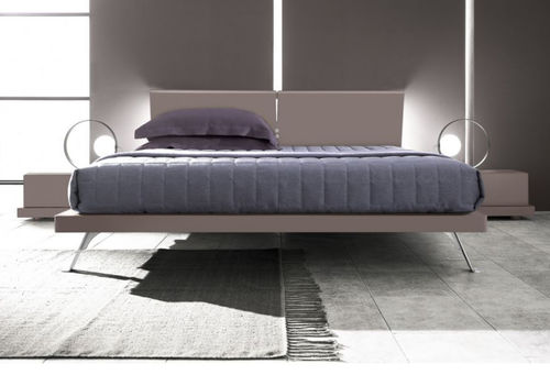Doppelbett - FLY - Corazzin Group - Contract & hotel - modern / Kopfteil / Massivholz